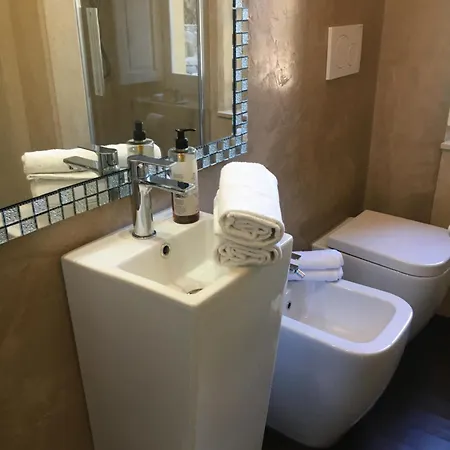 Casa Rossa Apartman *